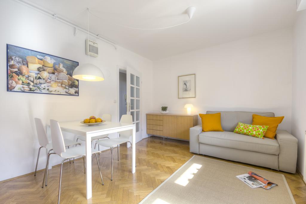 Apartments Fine Ziherlova Ljubljana Bilik gambar